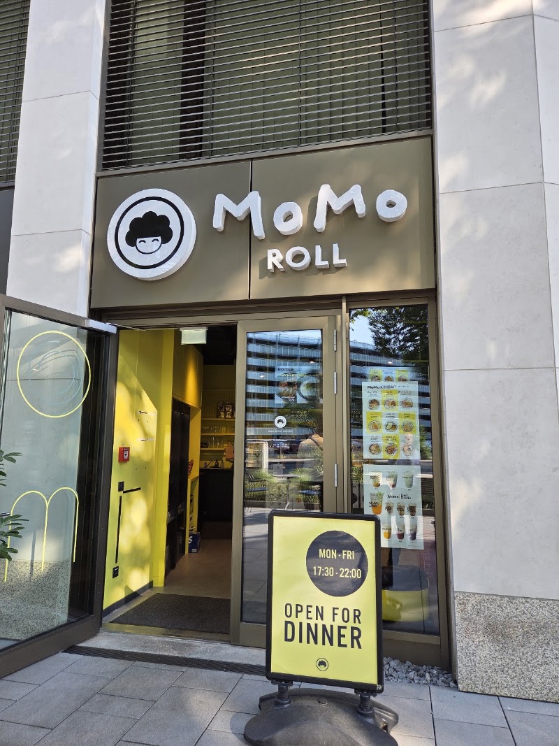 MoMo Roll