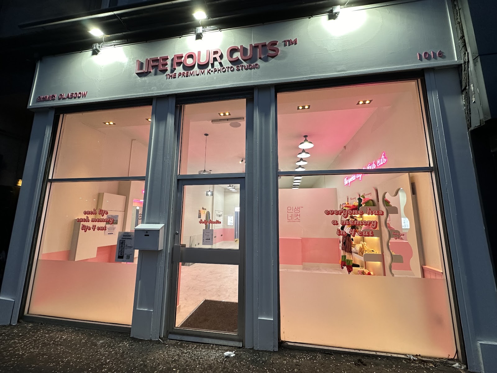 Life4Cuts Glasgow