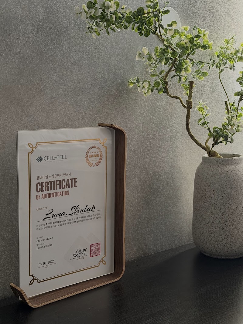 lūmo.skinlab