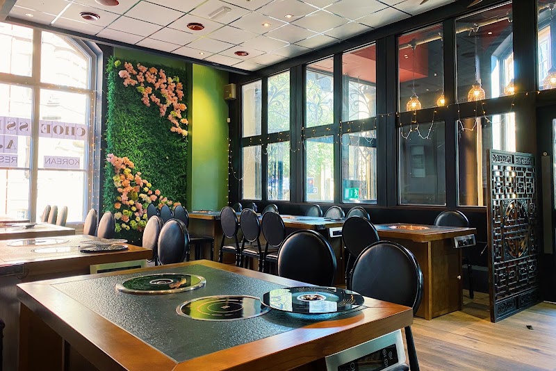 Choessi Ajeossi Korean Restaurant